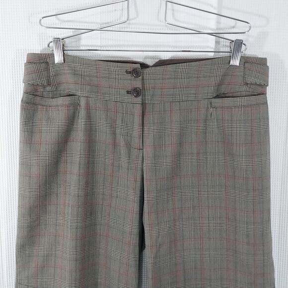NWOT! LANE BRYANT! BLACK/WHITE/RED MICROPLAID KNEE LENGTH WALKING SHORTS! SZ 16 - Picture 3 of 9
